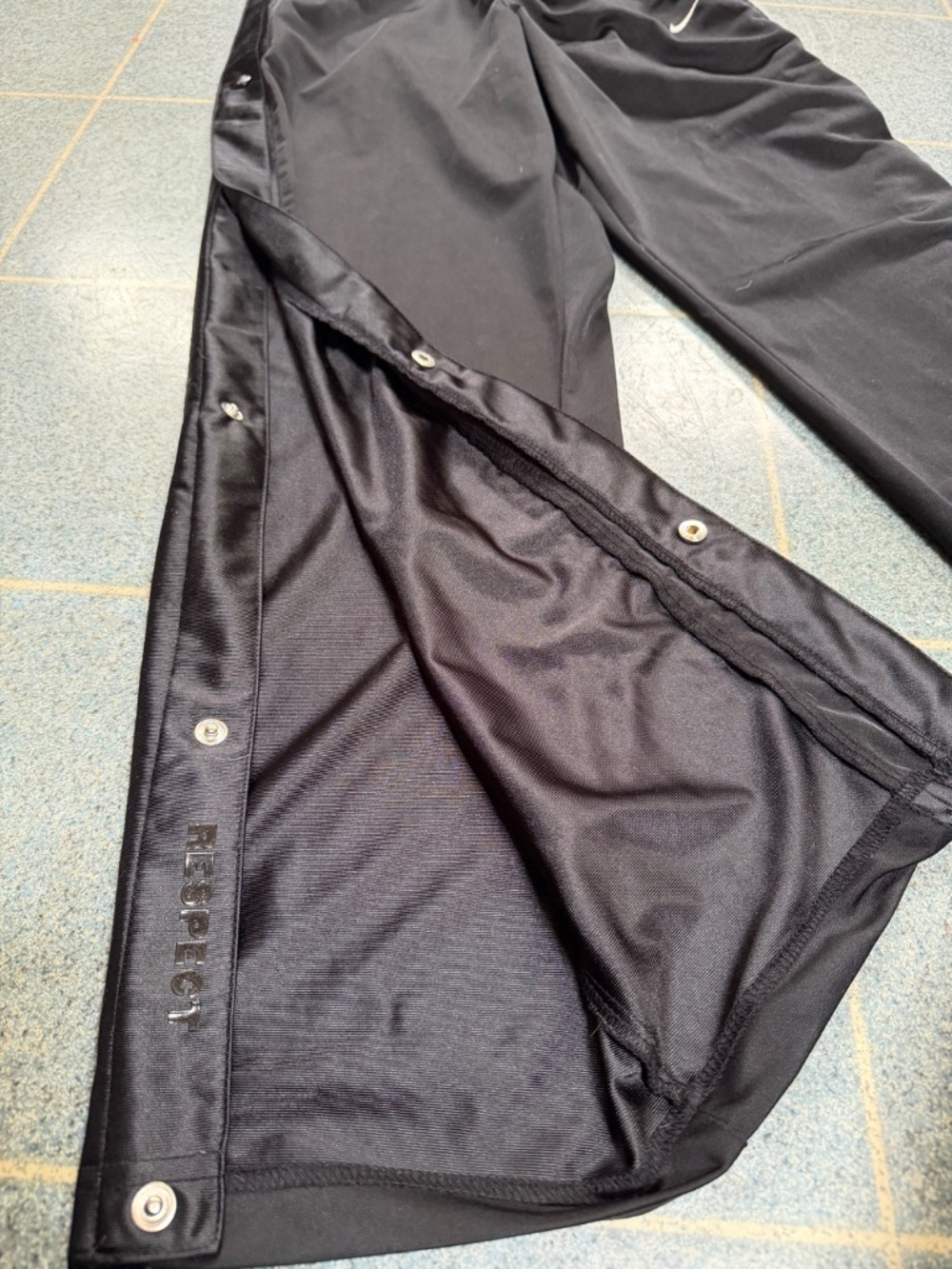 NIKE Black Tear Away Basketball Pants - "RESPECT" Model - Y2K Era - Picture 14 of 16